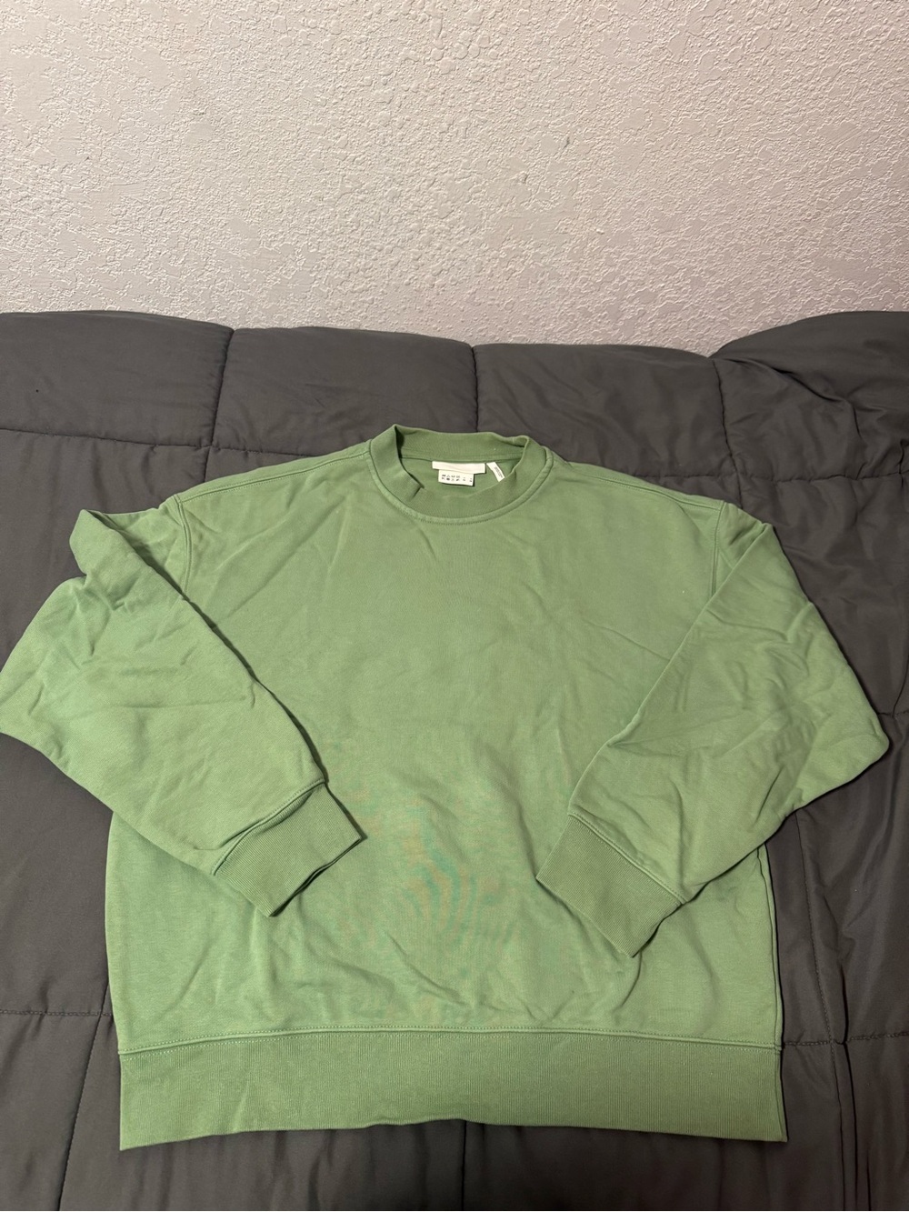 H&M Green Crewneck Sweater